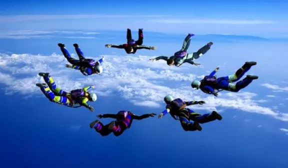 Formatie parachure springen - johan